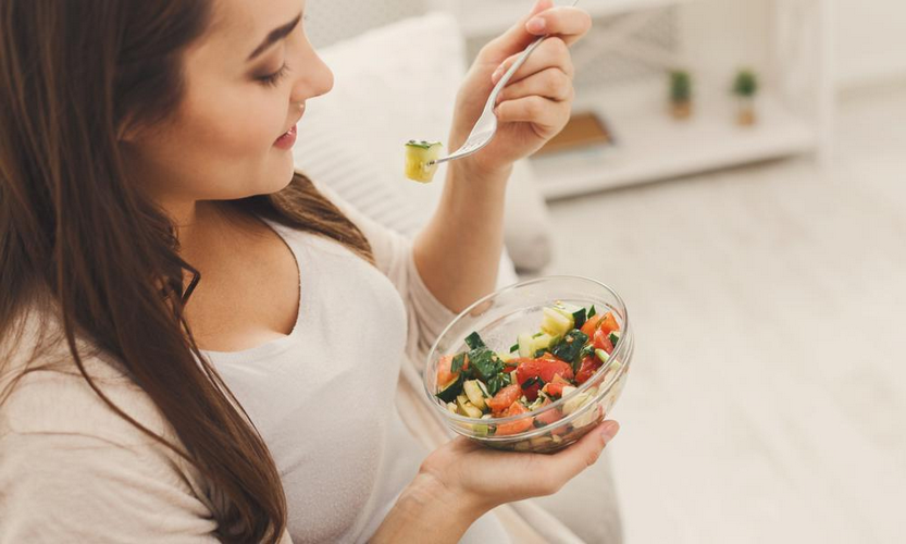 ¿Puede comer una mujer embarazada mas de cada?