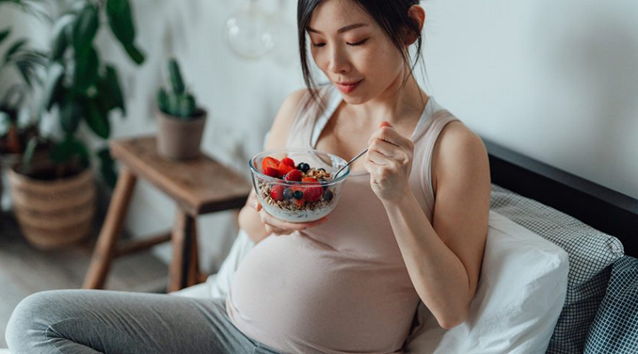 ¿Puede comer una mujer embarazada champiñón?