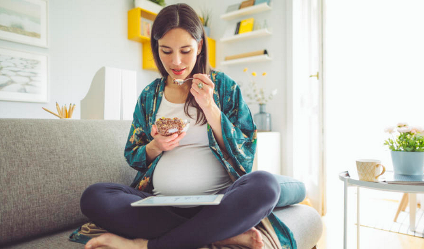 ¿Puede comer una mujer embarazada salsa barbacoa?