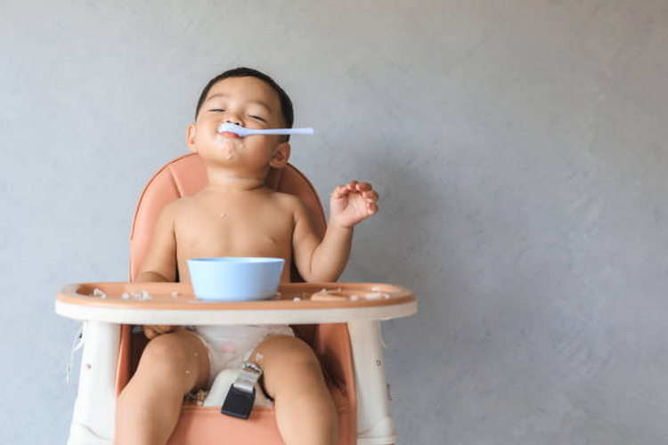 ¿A partir de cuantos meses puede un bebe comer cereza ácida?