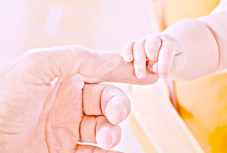 Por qu&eacute; un bebe de 4 meses suda mucho