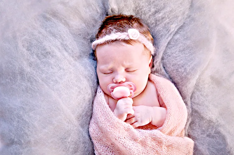 Por qu&eacute; un bebe de 4 meses suda mucho